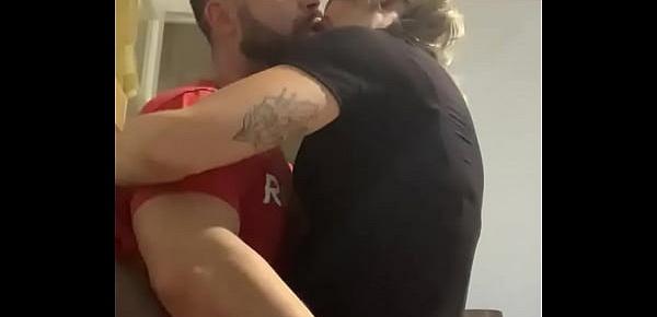 trendsTongue kissing milf